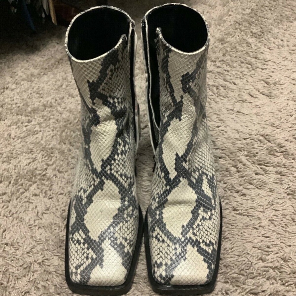 square toe Zara leather snake ankle boots 8 38